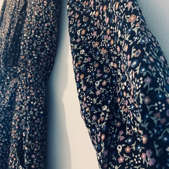 XS Floral Romper - Picture 3 of 3